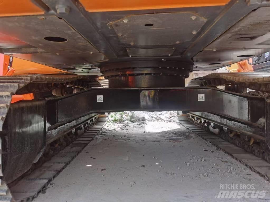 Hitachi ZX 200 Excavadoras de cadenas
