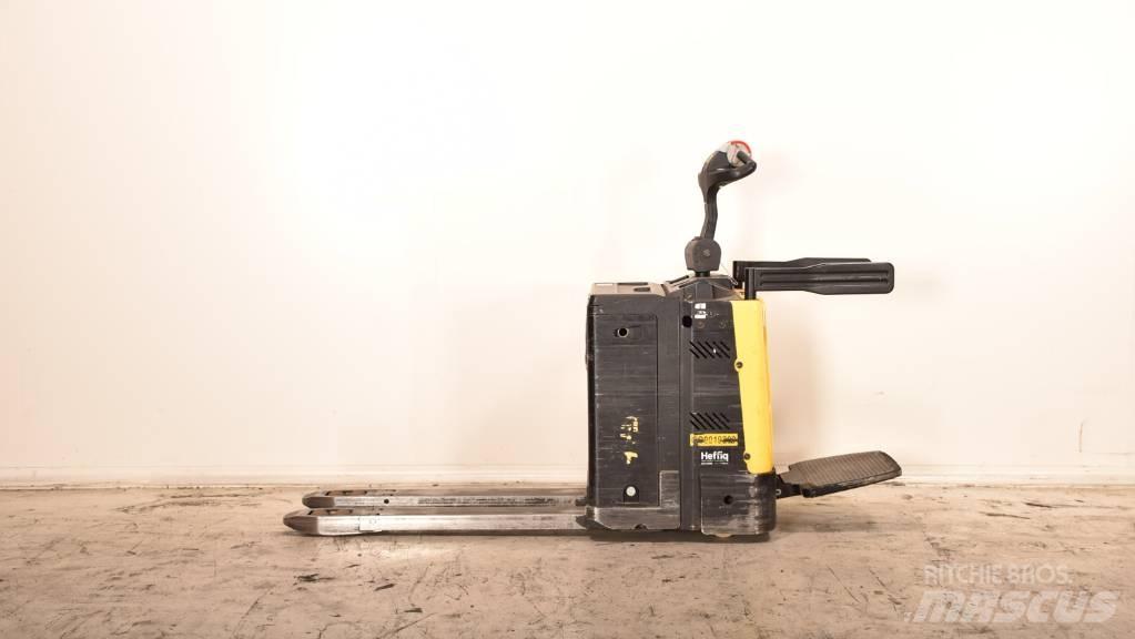 Hyster P 2.0 S Transpaletas Eléctricas con plataforma