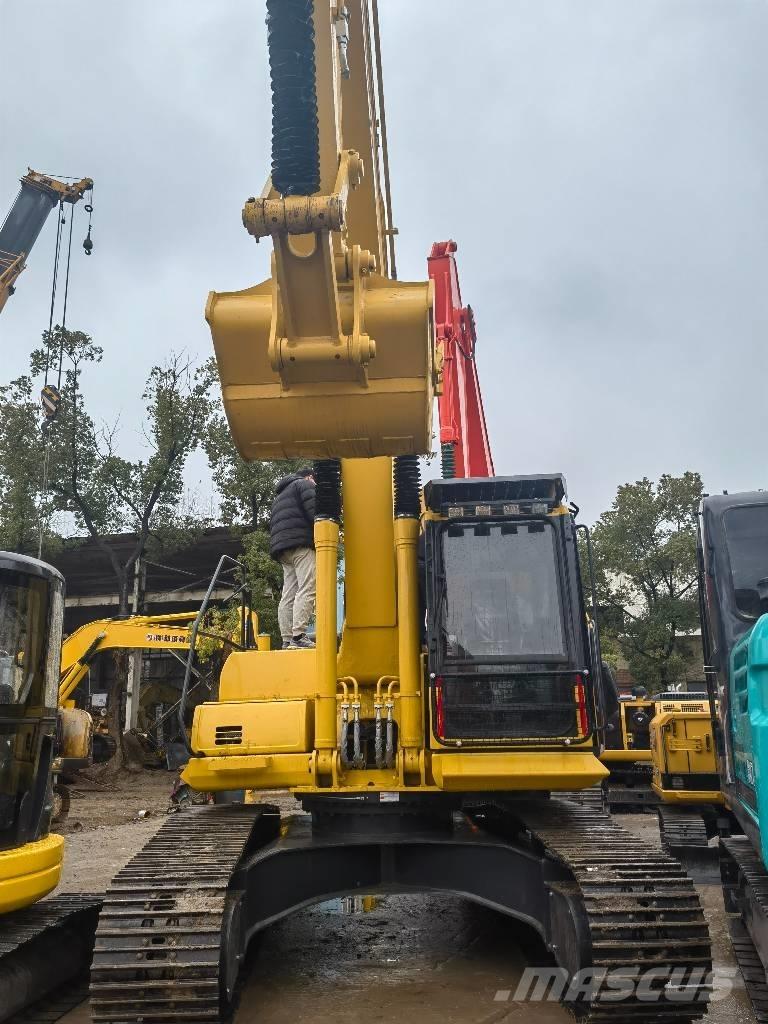 Komatsu PC 220-8 Excavadoras de cadenas