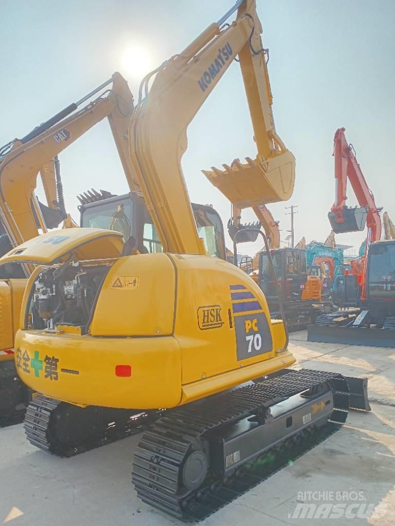 Komatsu PC70 Excavadoras 7t - 12t