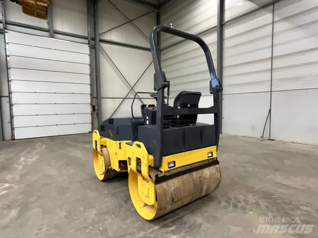 Bomag BW 138 AD Rodillos de doble tambor