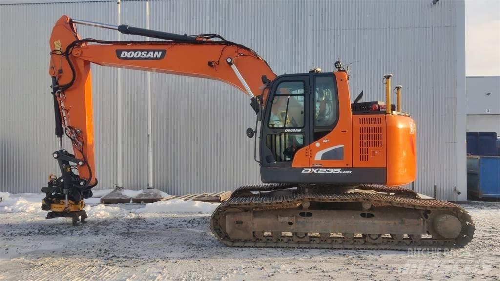 Doosan DX235LCR-5 Excavadoras de cadenas