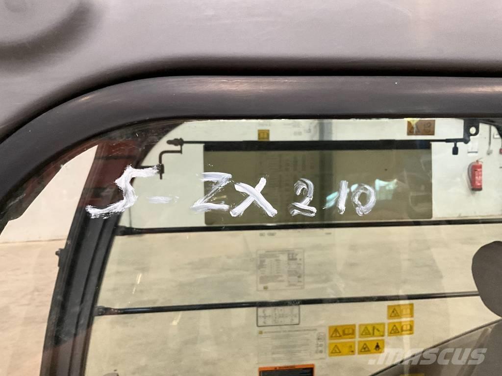 Hitachi ZX 210-3 Cabinas e interior