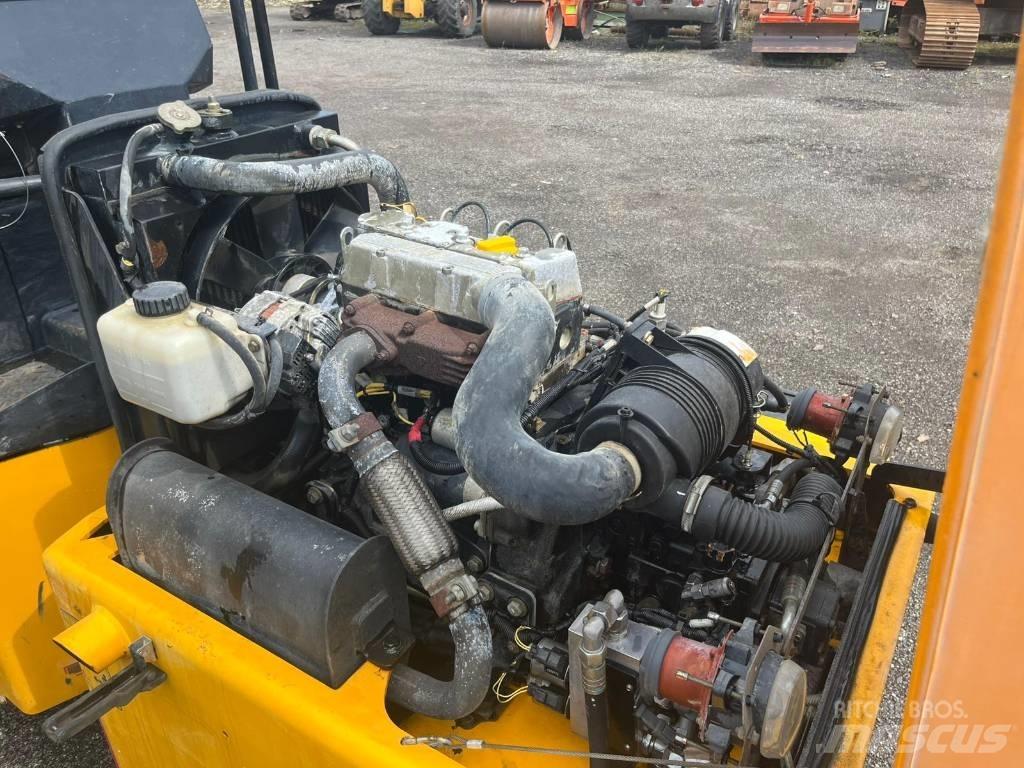 JCB VMT 260-120 Rodillos de doble tambor