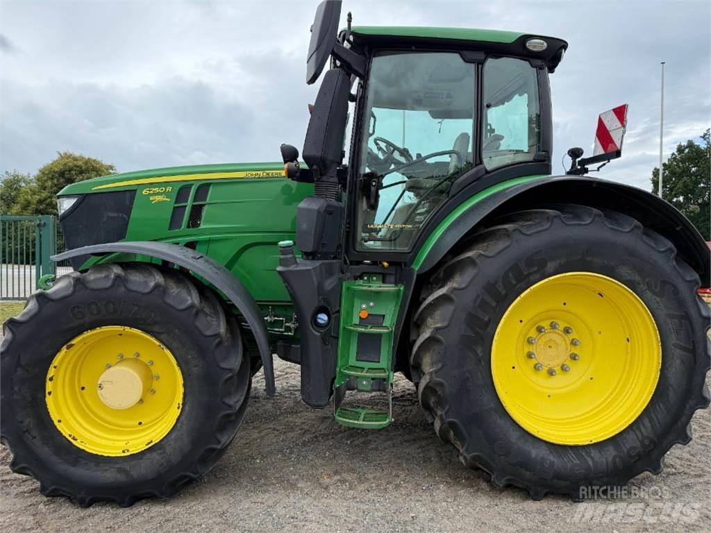 John Deere 6250R Agricultura - Otros