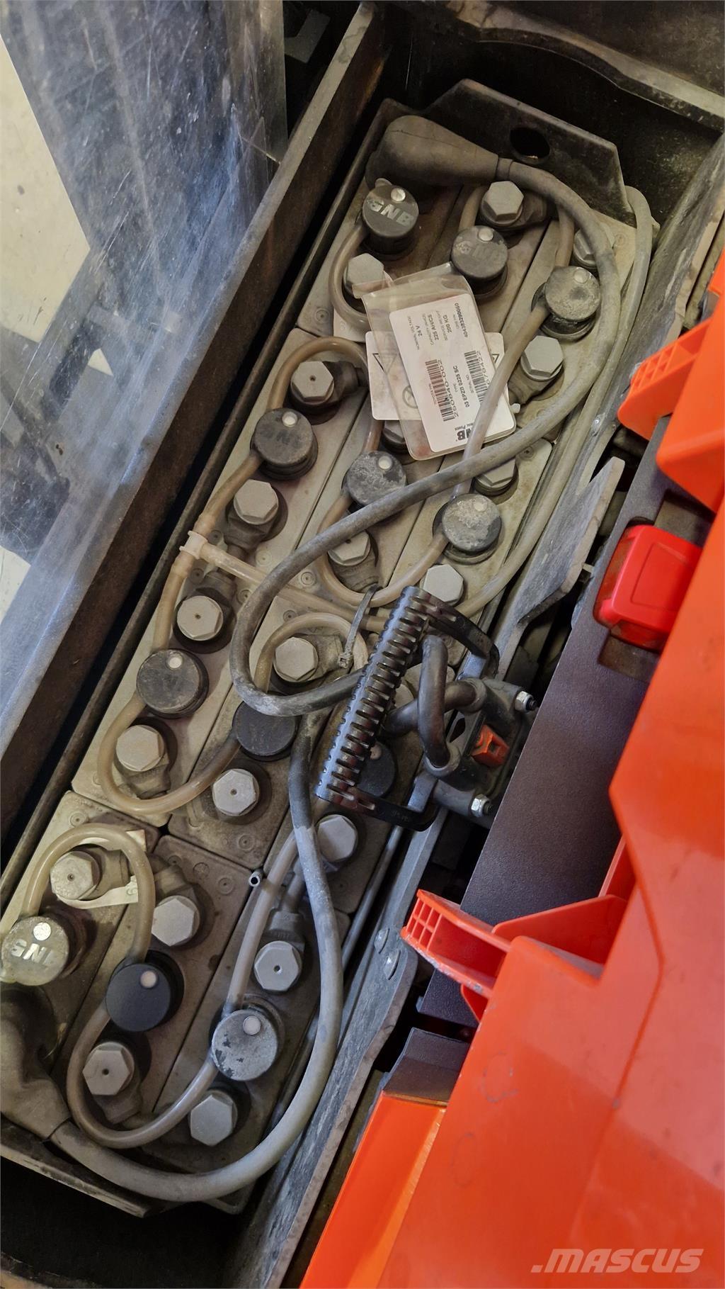 BT SWE200D Apiladores eléctricos autopropulsados