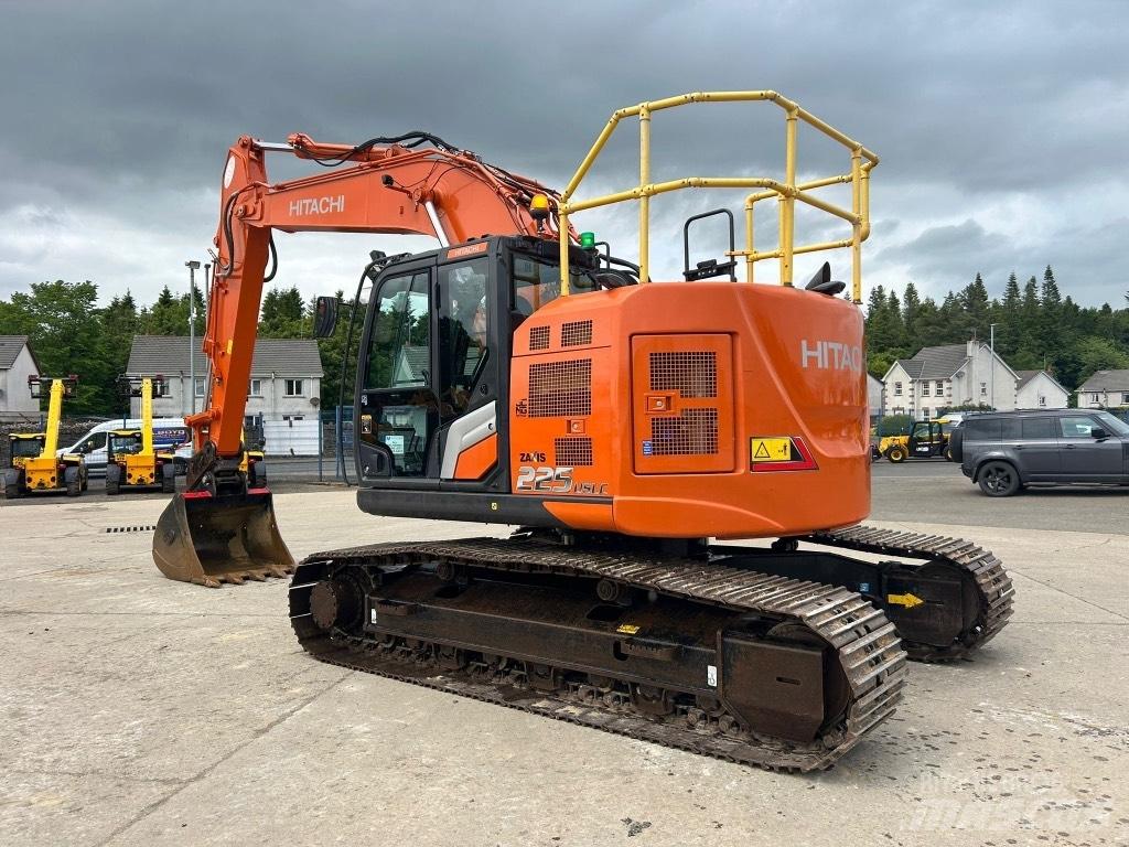 Hitachi ZX225 USLC-7 Excavadoras de cadenas