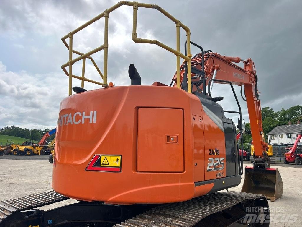 Hitachi ZX225 USLC-7 Excavadoras de cadenas