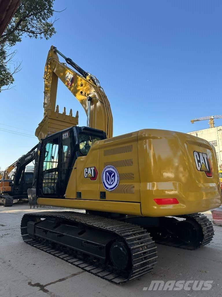 CAT 323 Excavadoras 7t - 12t