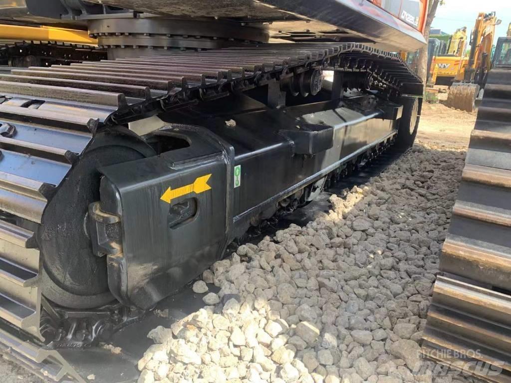 Doosan DX 225 Excavadoras de cadenas
