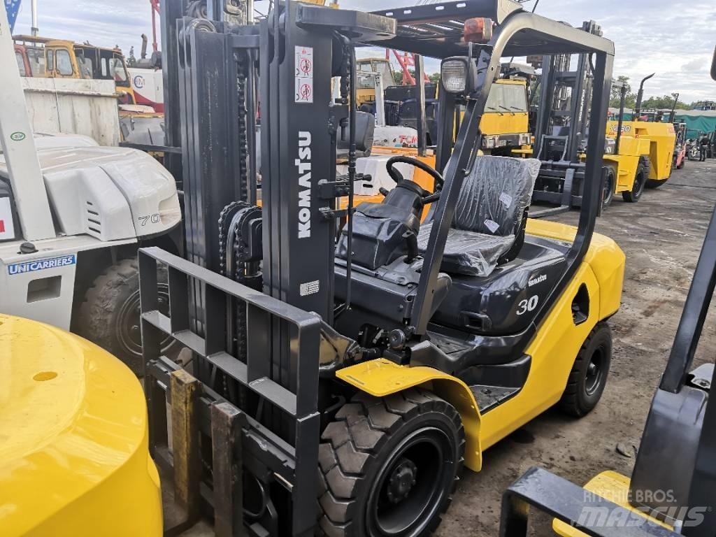 Komatsu 3 Carretillas diesel
