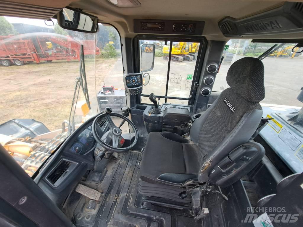 Hyundai HL940 Cargadoras sobre ruedas