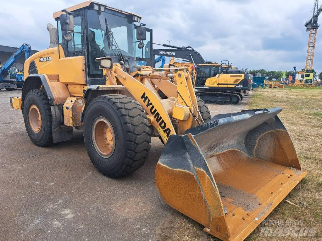 Hyundai HL940 Cargadoras sobre ruedas