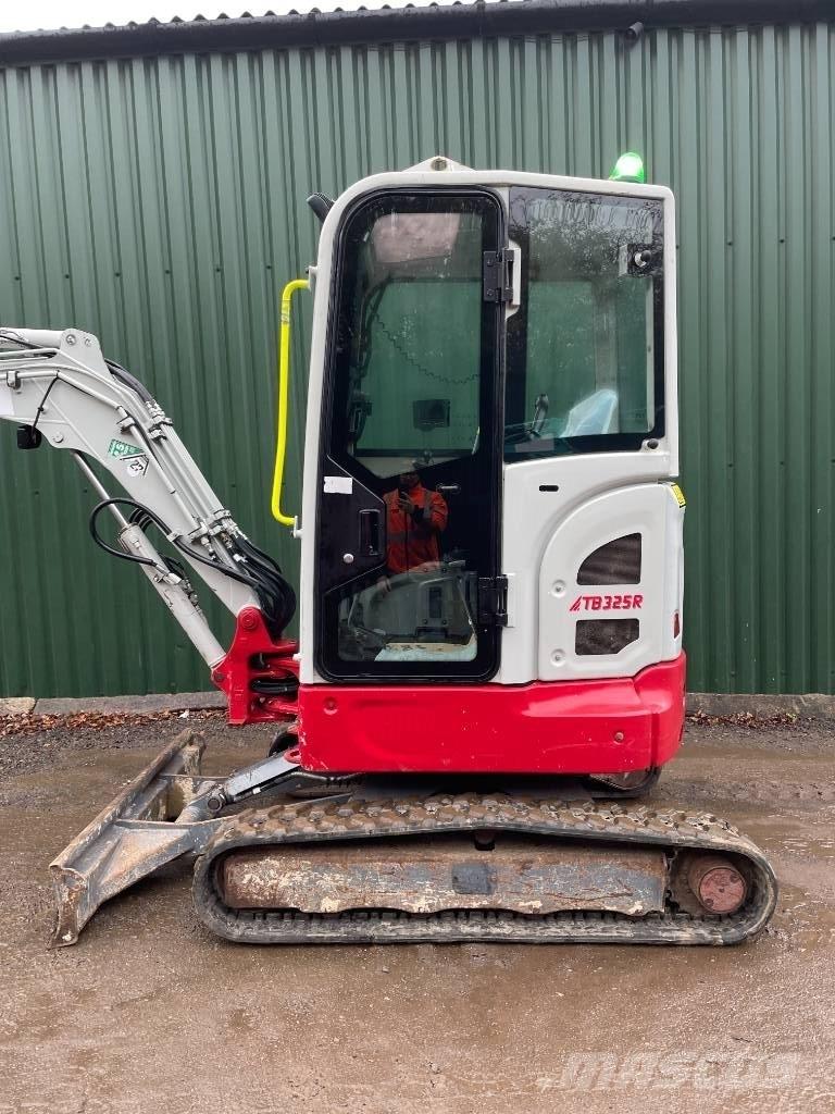 Takeuchi TB 325 R Mini excavadoras < 7t