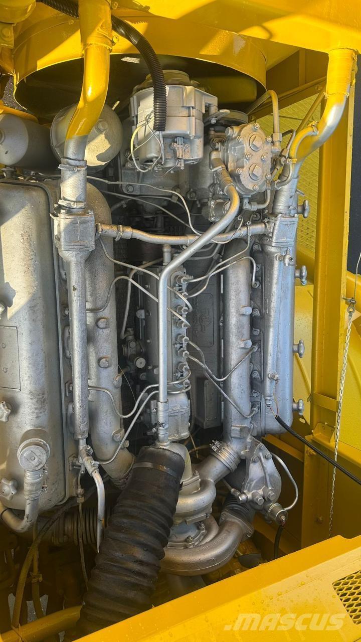 Kirovets K700A V8 Tractores