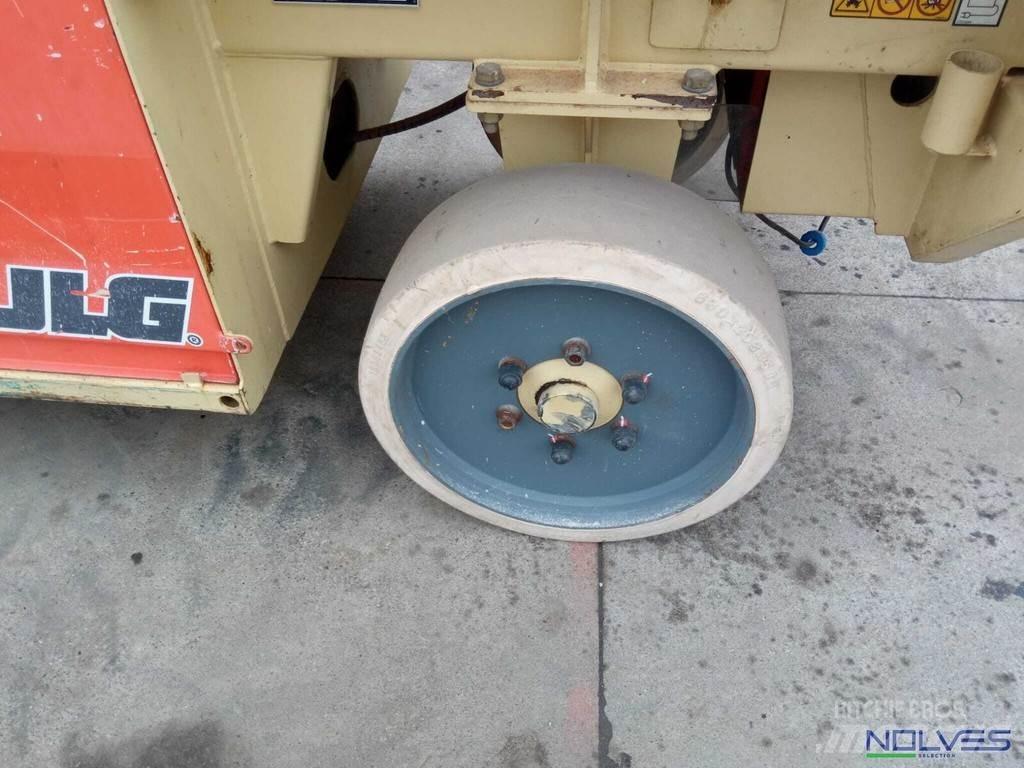 JLG 180-12 Plataformas tijera