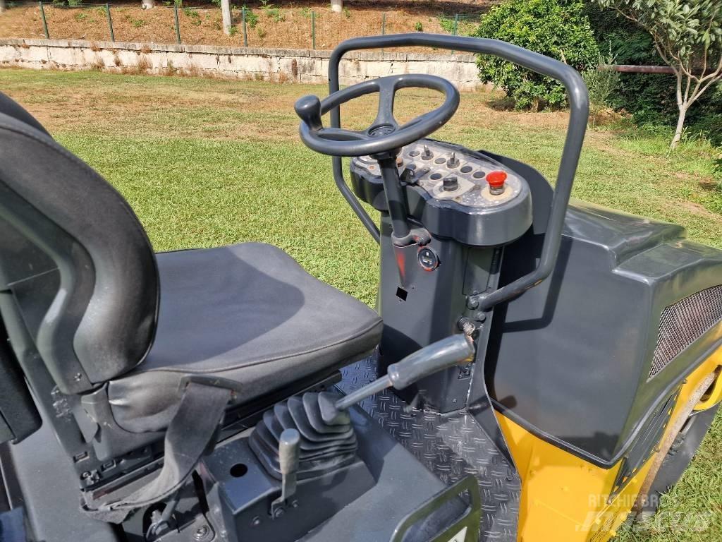 Bomag BW 100 Rodillos de doble tambor