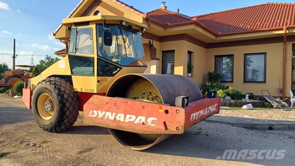 Dynapac CA 252 D Rodillos de un solo tambor