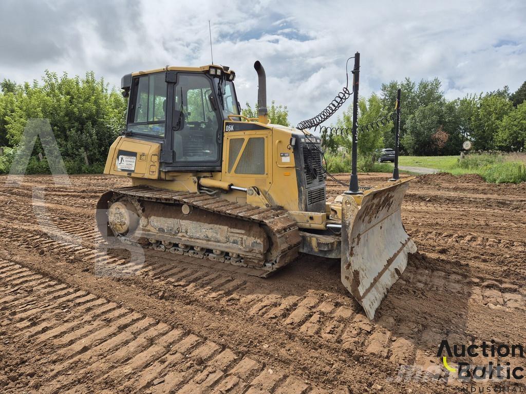 CAT D 6 K Buldozer sobre oruga