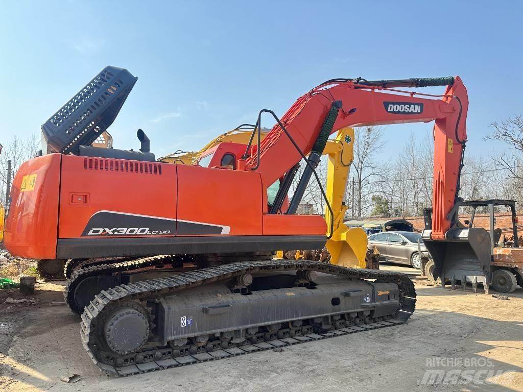 Doosan DX 300 Excavadoras de cadenas