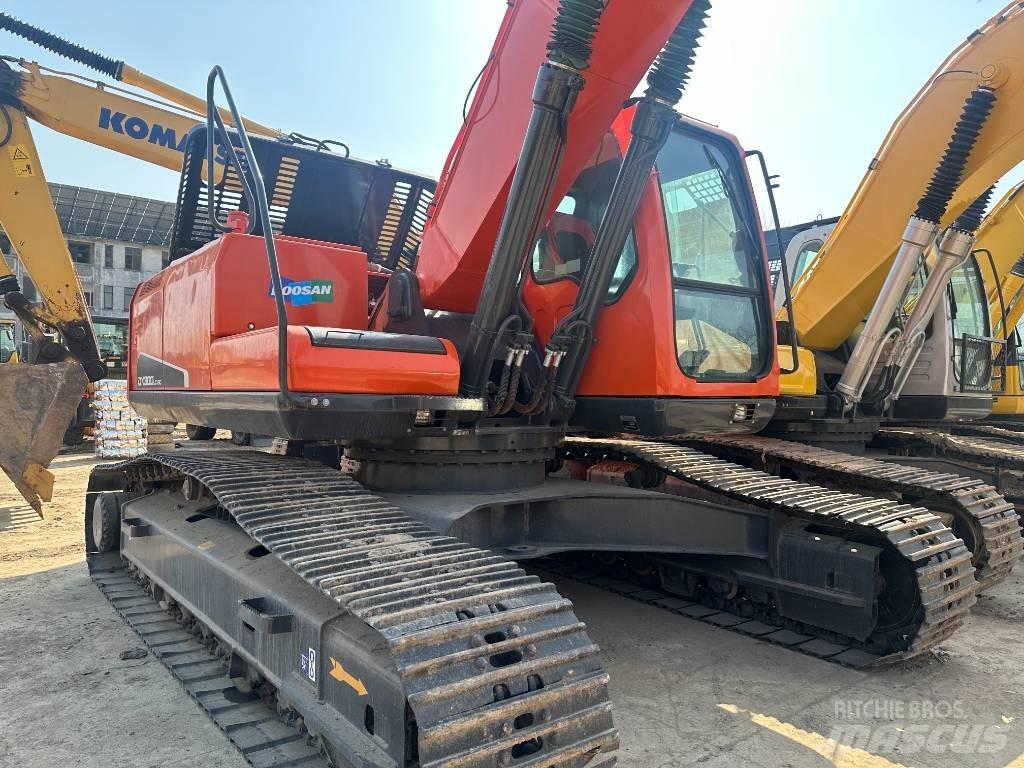 Doosan DX 300 Excavadoras de cadenas