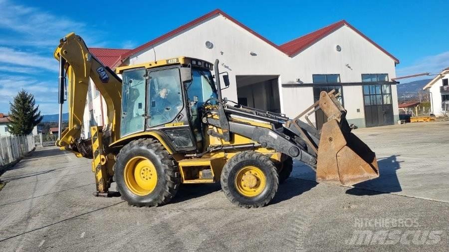 CAT 432 D 4x4 Retrocargadoras