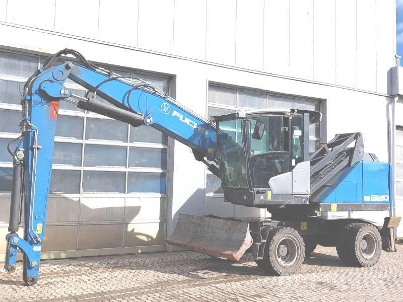 Fuchs MHL 320 F Excavadoras de manutención