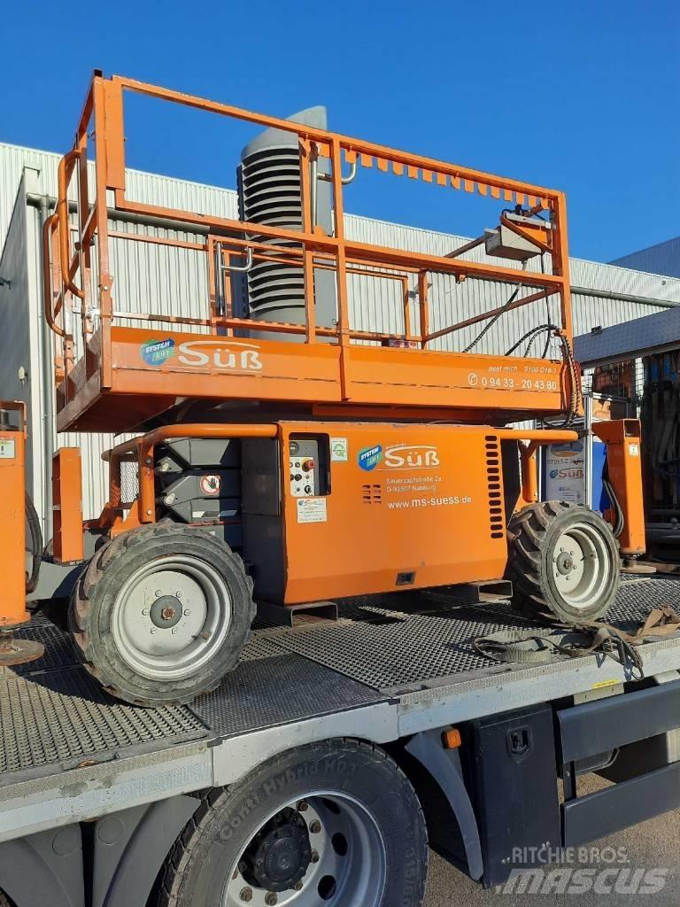 SkyJack SJ 6826 RT Plataformas tijera