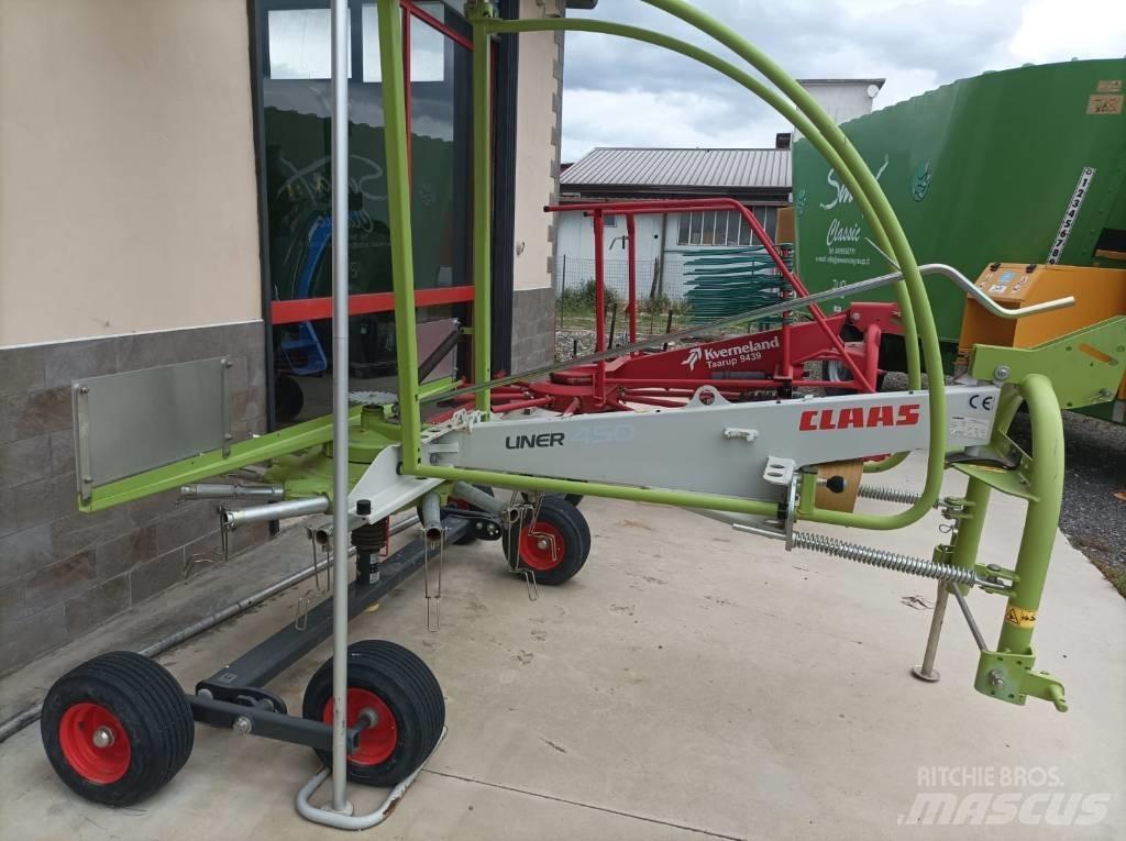 CLAAS LINER 450 Rastrillos y henificadores