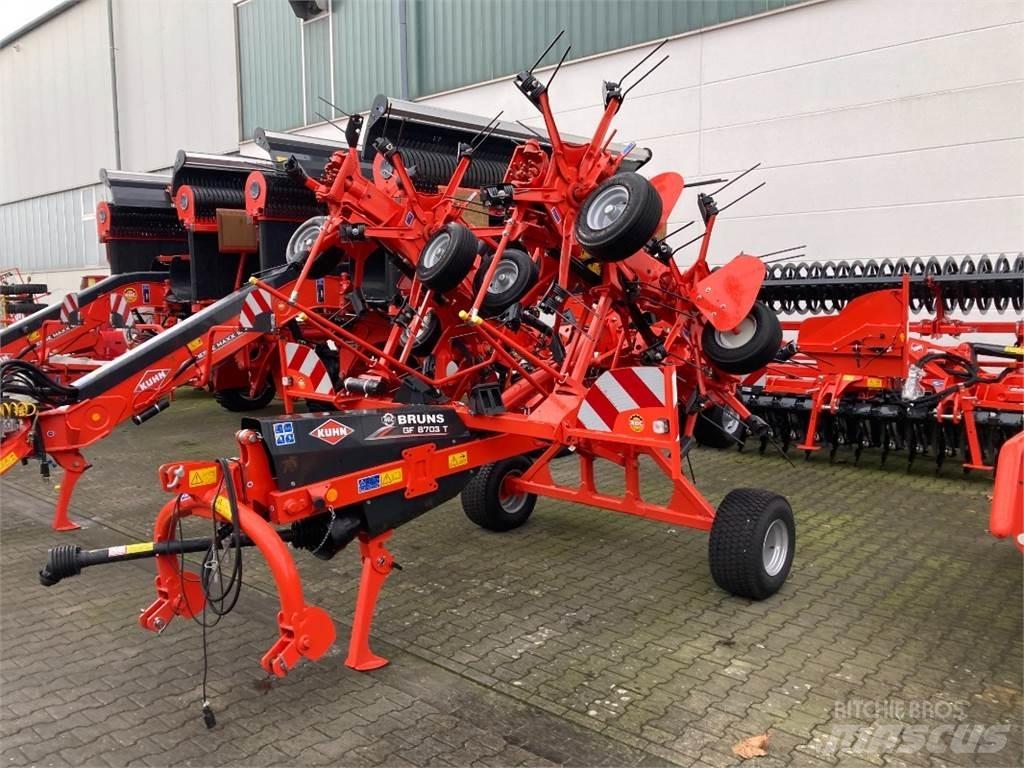 Kuhn GF 8703 T Rastrillos y henificadores