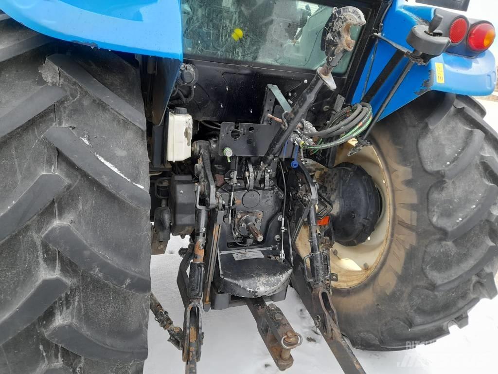 New Holland TD 5.95 Tractores