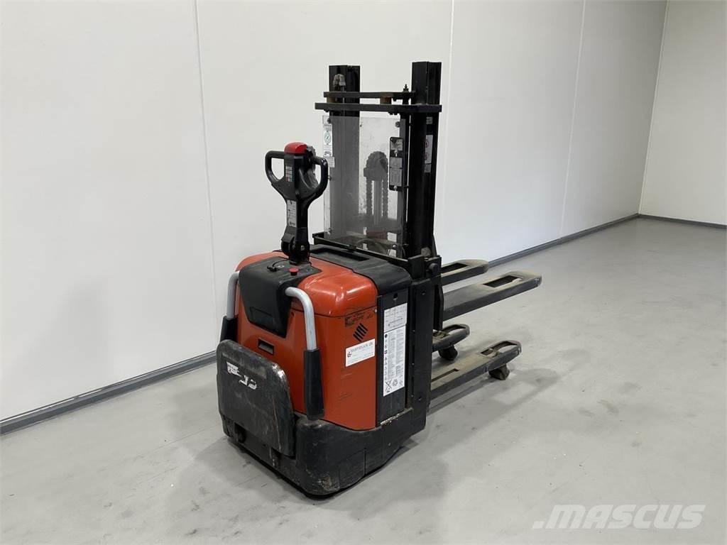 BT SPE125L Apiladores eléctricos autopropulsados