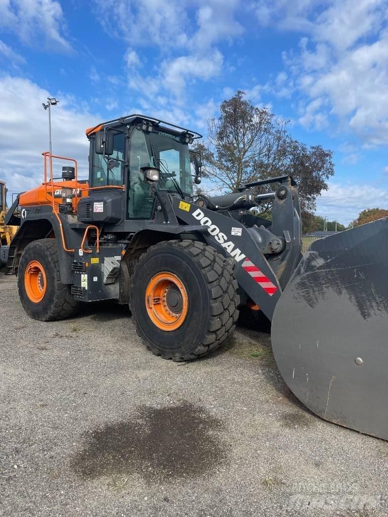 Doosan DL 380-7 Cargadoras sobre ruedas