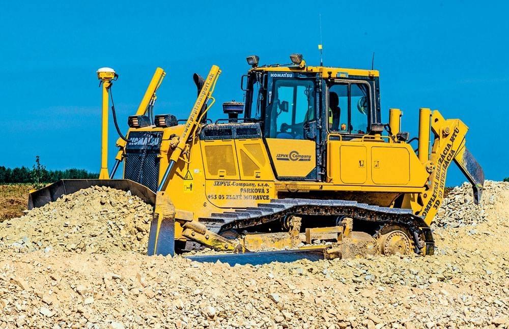 Komatsu D65 EX-18 Buldozer sobre oruga