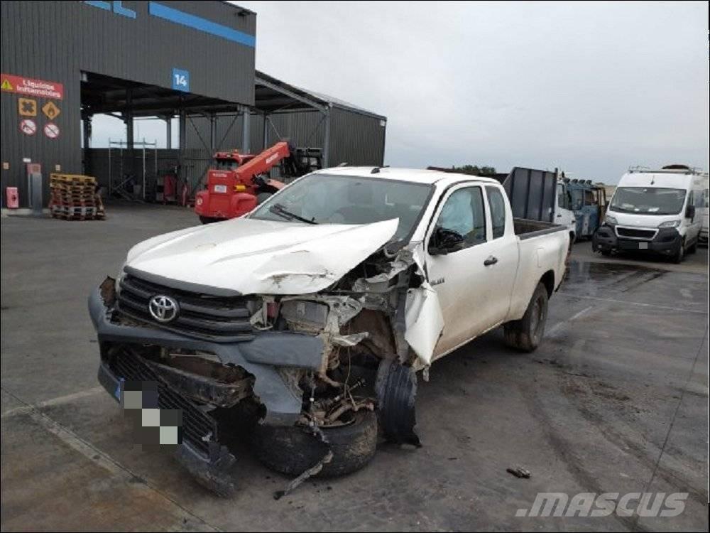 Toyota Hilux 5 Furgonetas caja abierta