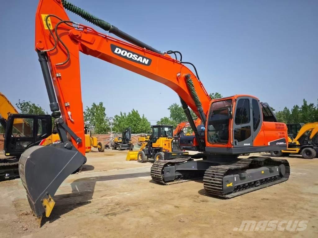 Doosan DX 225 LC Excavadoras de cadenas