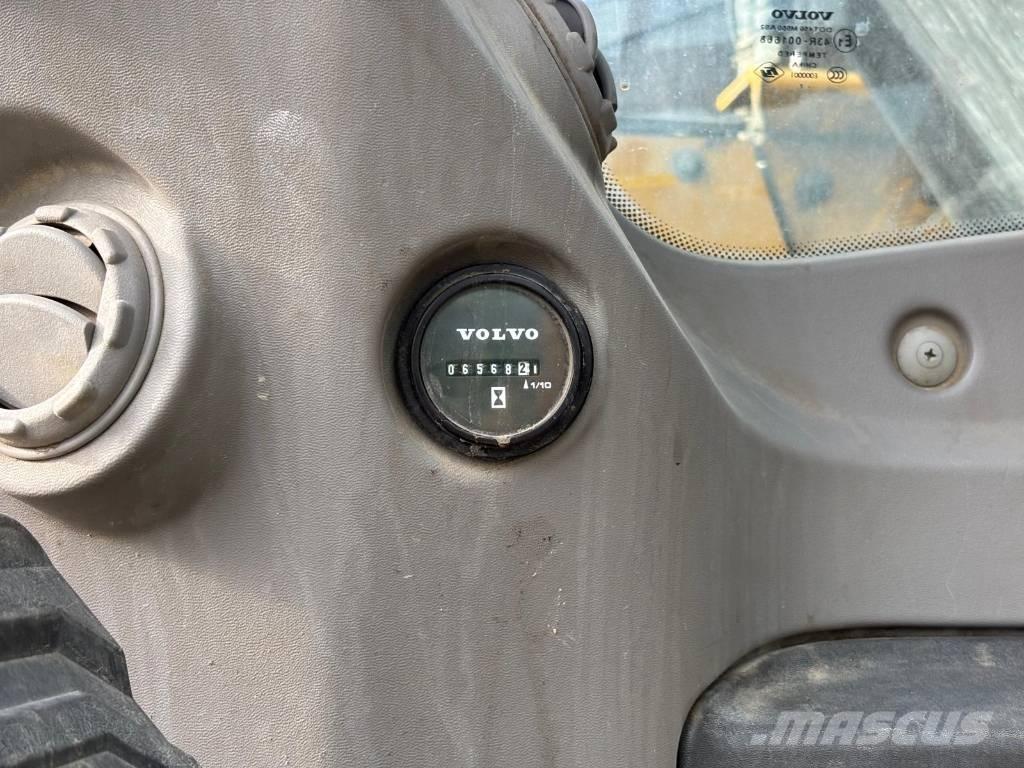 Volvo ECR 235 EL Excavadoras de cadenas