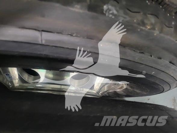 Fontaine  Semirremolques de plataformas planas/laterales abatibles