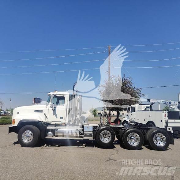 Mack CL733 Cabezas tractoras