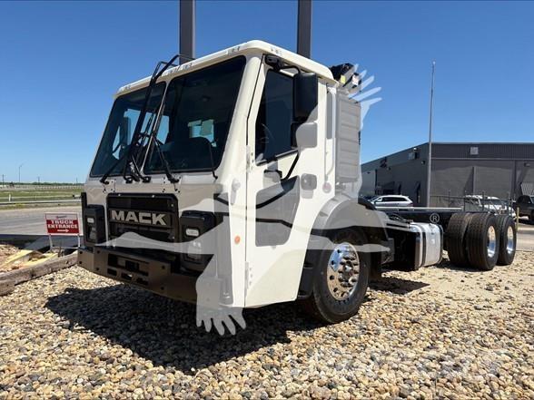 Mack LR64R Camiones chasis