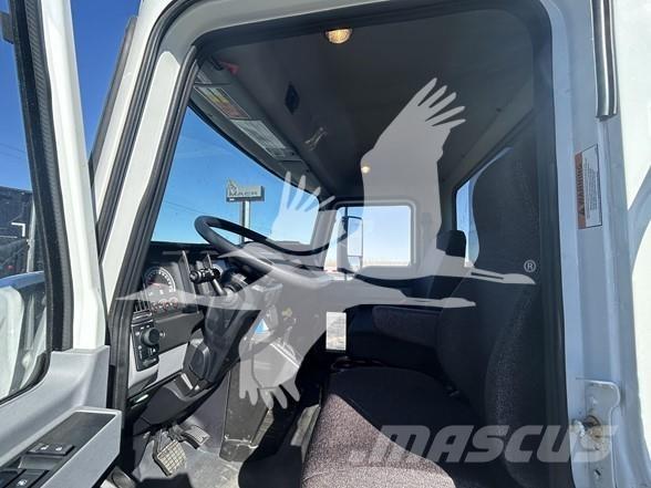 Mack MD6 Camiones bañeras basculantes o volquetes