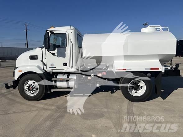 Mack MD6 Camiones cisterna
