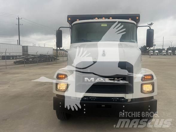 Mack MD6 Camiones bañeras basculantes o volquetes