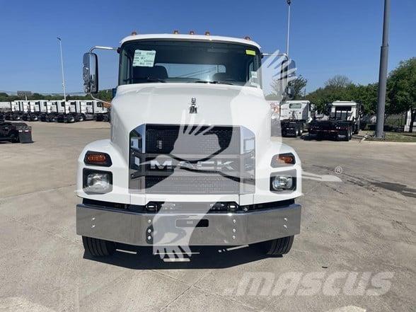 Mack MD6 Cabezas tractoras