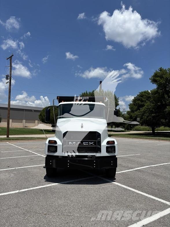 Mack MD6 Camiones bañeras basculantes o volquetes