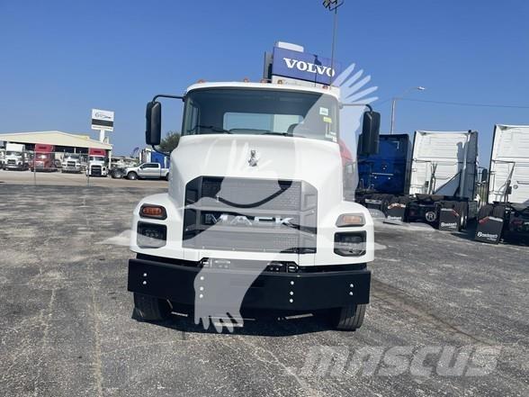Mack MD6 Camiones chasis