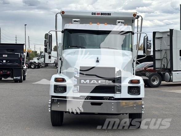 Mack MD6 Camiones bañeras basculantes o volquetes
