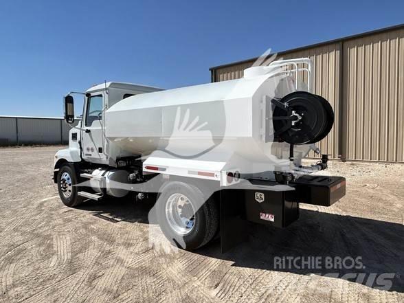 Mack MD7 Camiones cisterna