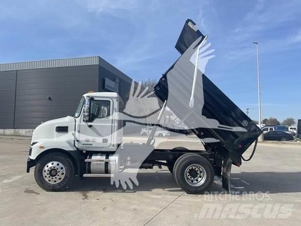 Mack MD7 Camiones bañeras basculantes o volquetes