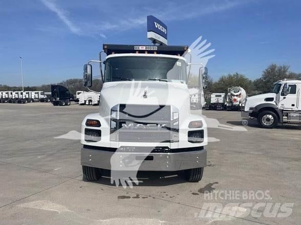 Mack MD7 Camiones bañeras basculantes o volquetes